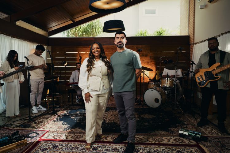 Cleyde Jane lança o clipe da canção “Tudo Pra Mim”, com a participação de Hananiel Eduardo
